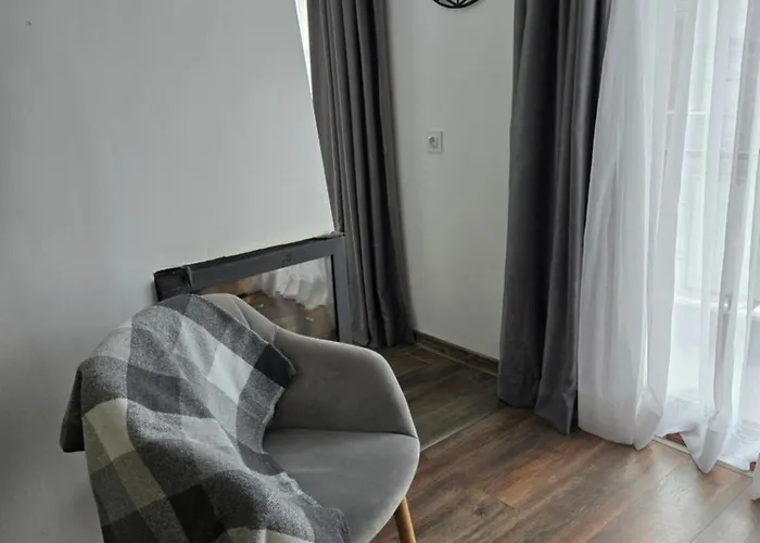 Sunny Daire Yukarı Cuma